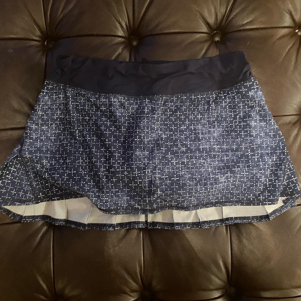Lululemon navy blue skirt
